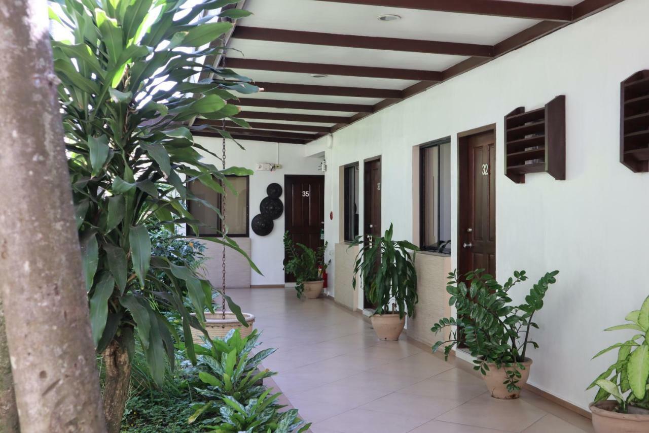 Domicilio Lorenzo Davao City Екстериор снимка